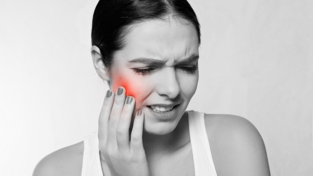 How To Stop Tooth Pain Fast